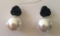 Pearl drop rose earrings black